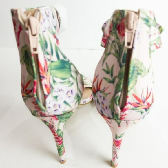 BCBGeneration Jessa Dress Sandals -9 - Picture 3 of 5